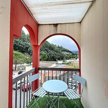 F2 Avec Balcon, Proche Des Thermes A Lamalou-les-bains, Animaux Acceptes, Parking Gratuit - Fr-1-451-166 Lamalou-les-Bains