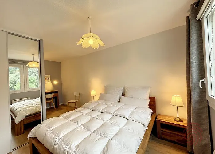 F2 Avec Balcon, Proche Des Thermes A Lamalou-les-bains, Animaux Acceptes, Parking Gratuit - Fr-1-451-166 * Lamalou-les-Bains